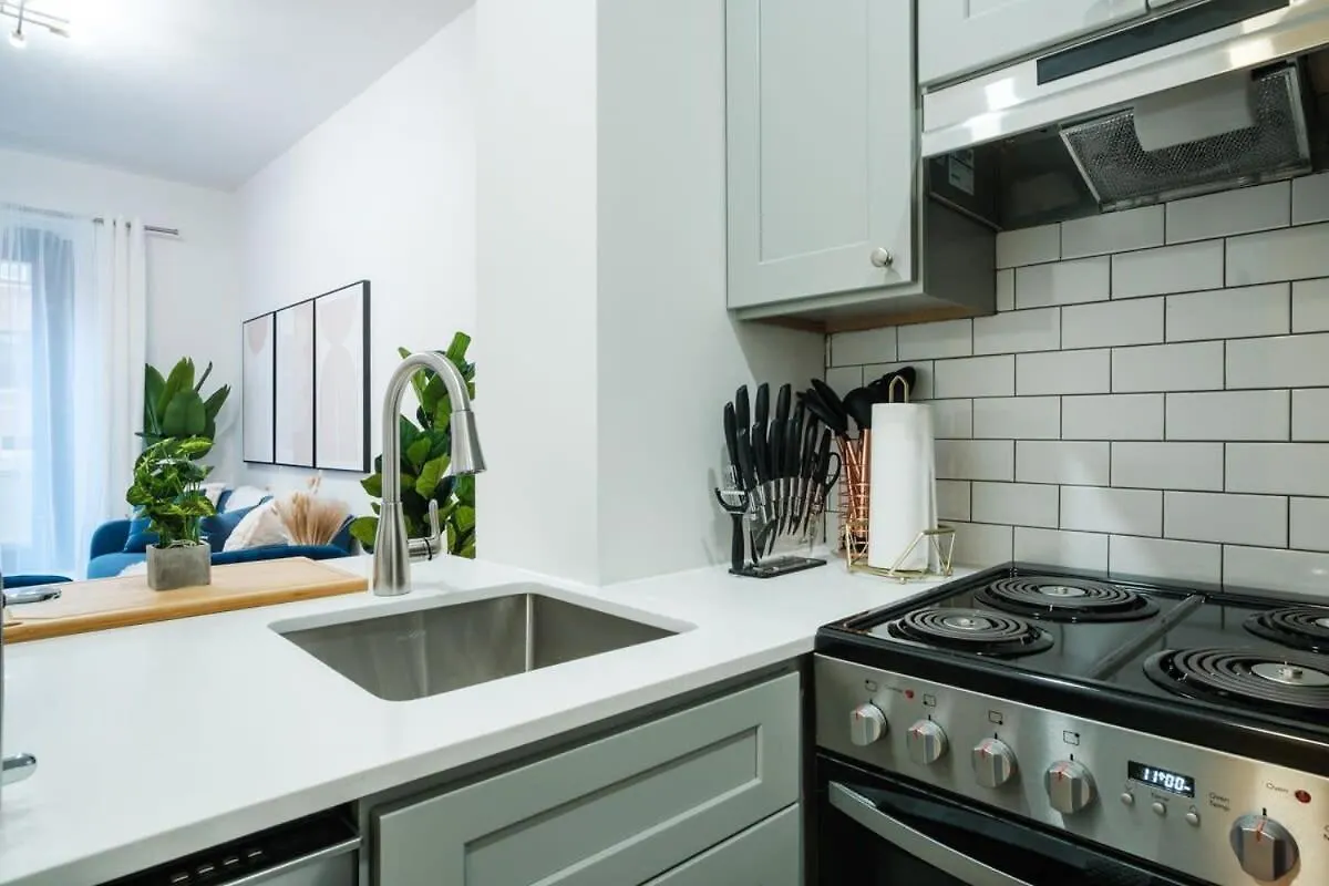 74-4A 2Br 2Baths In Prime Upper West Side W D Gym Apartment New York 0*,  United States